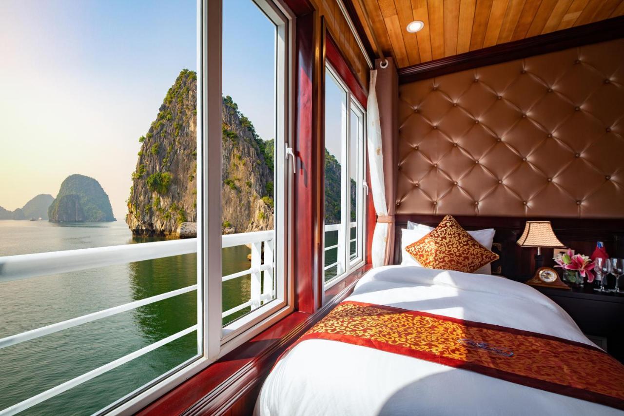 Halong Lavender Cruises Hotel Ha Long Exterior photo